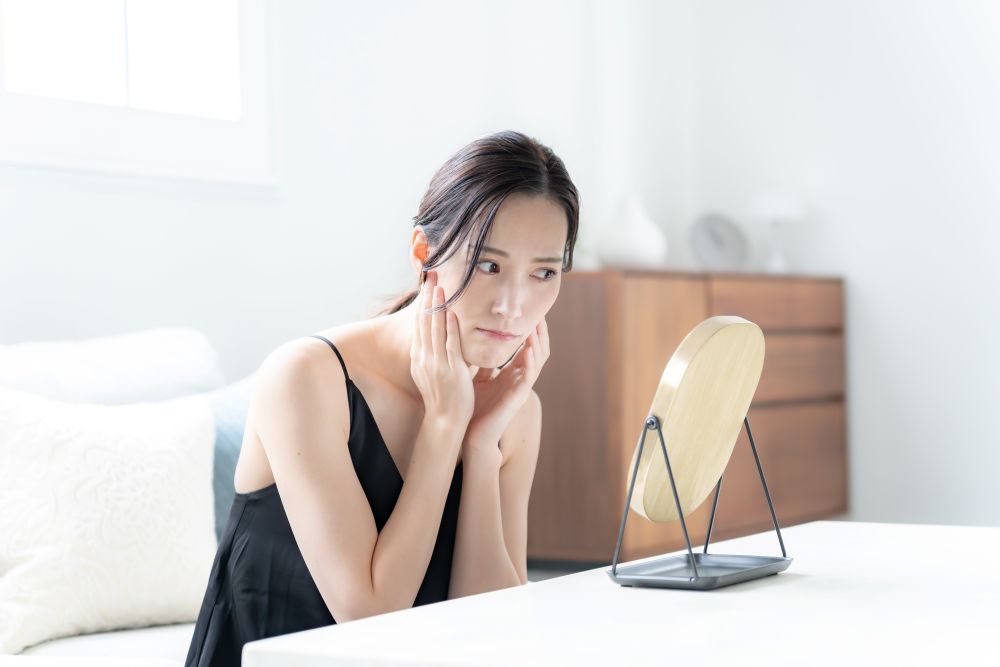 หญิงสาวมีตีนกาบนใบหน้า จึงมองหาวิธีลดริ้วรอยแบบธรรมชาติ